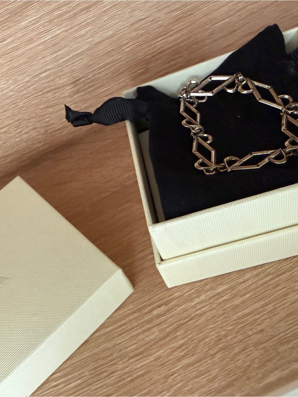 Represent Initial Chain Bracelet - Picture 3 of 8